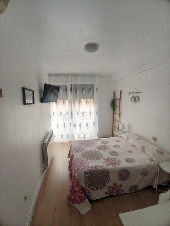 זמורה Hostal Sol מראה חיצוני תמונה