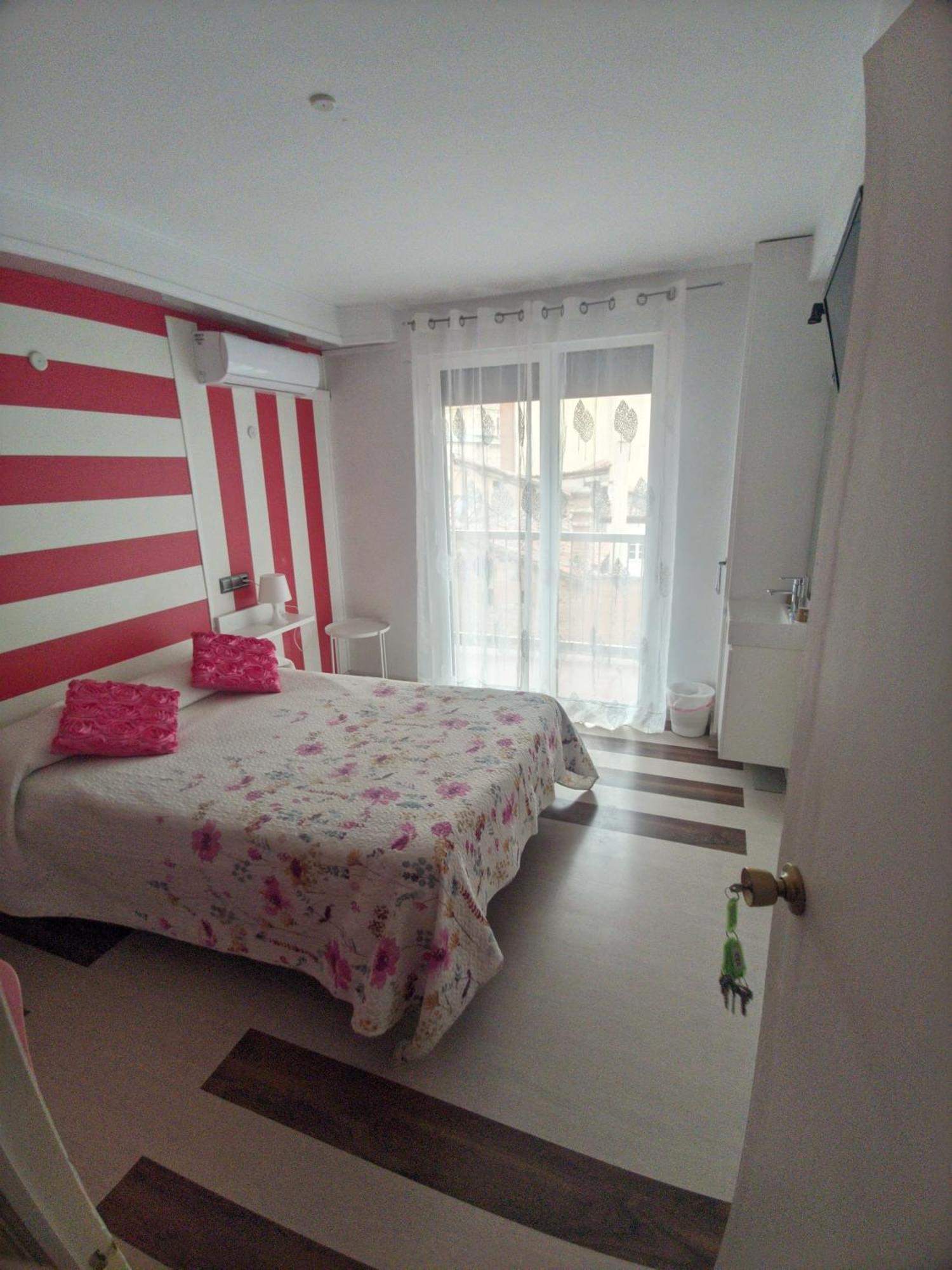 זמורה Hostal Sol מראה חיצוני תמונה